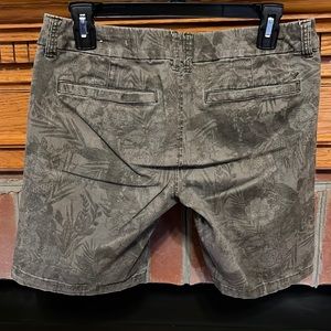 Women’s Bermuda Shorts